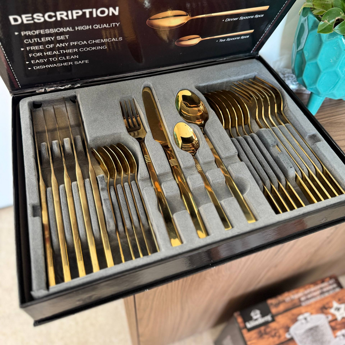 <em>Elegancja</em> na stole